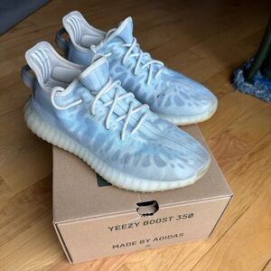 Adidas Yeezy Boost 350 Blue ‘Mono Ice’ Sneakers